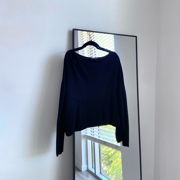 Brandy Melville Sweaters - Brandy Melville